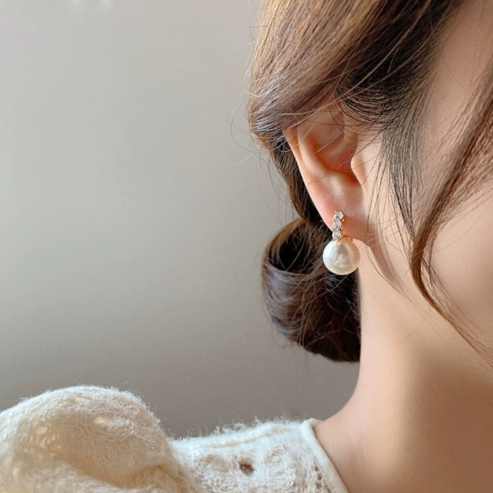S925 Silver Needle Elegant Pearl Butterfly Knot Unique Hoop Earrings